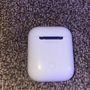 Apple Airpods 1st/2nd Generation